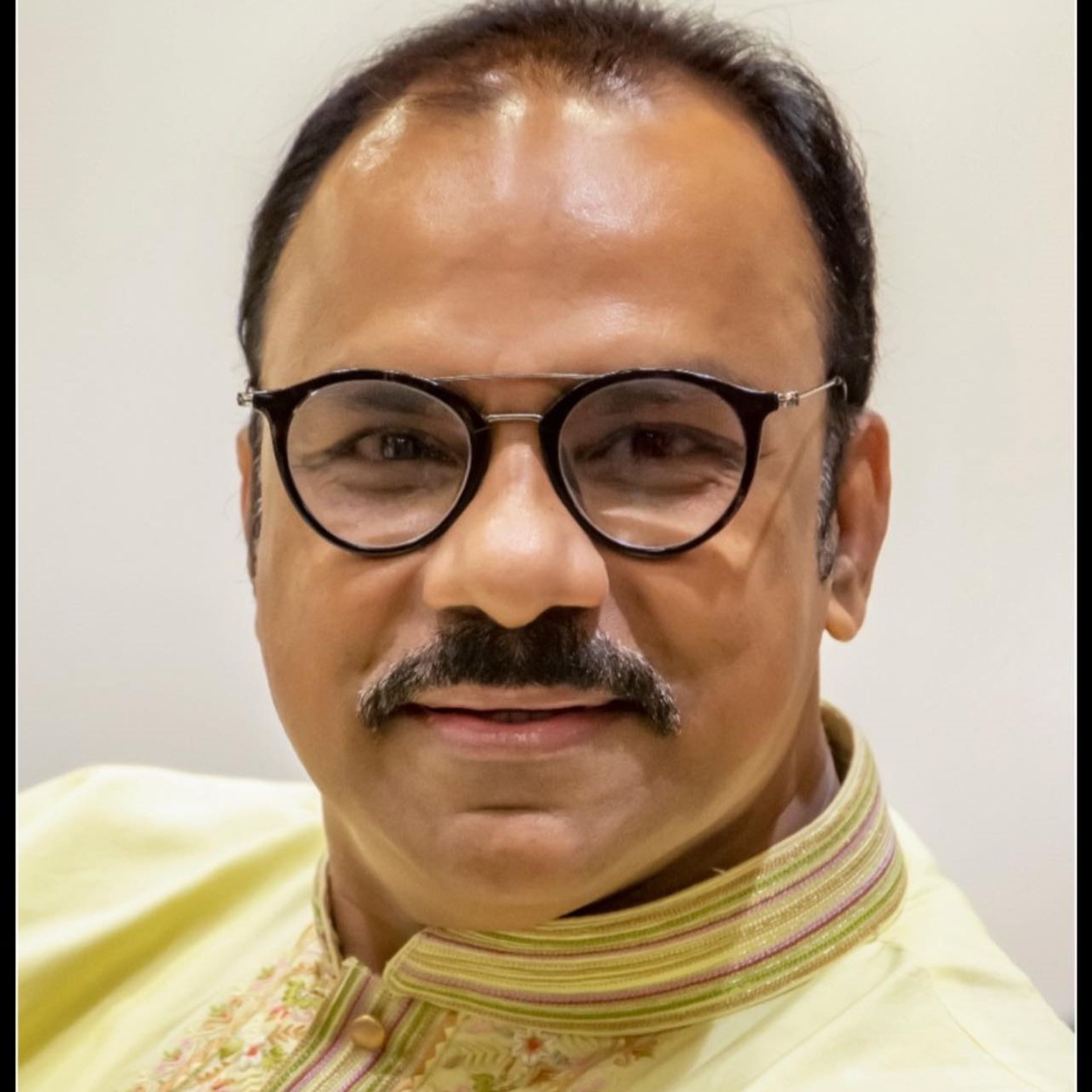 মিশা সওদাগর